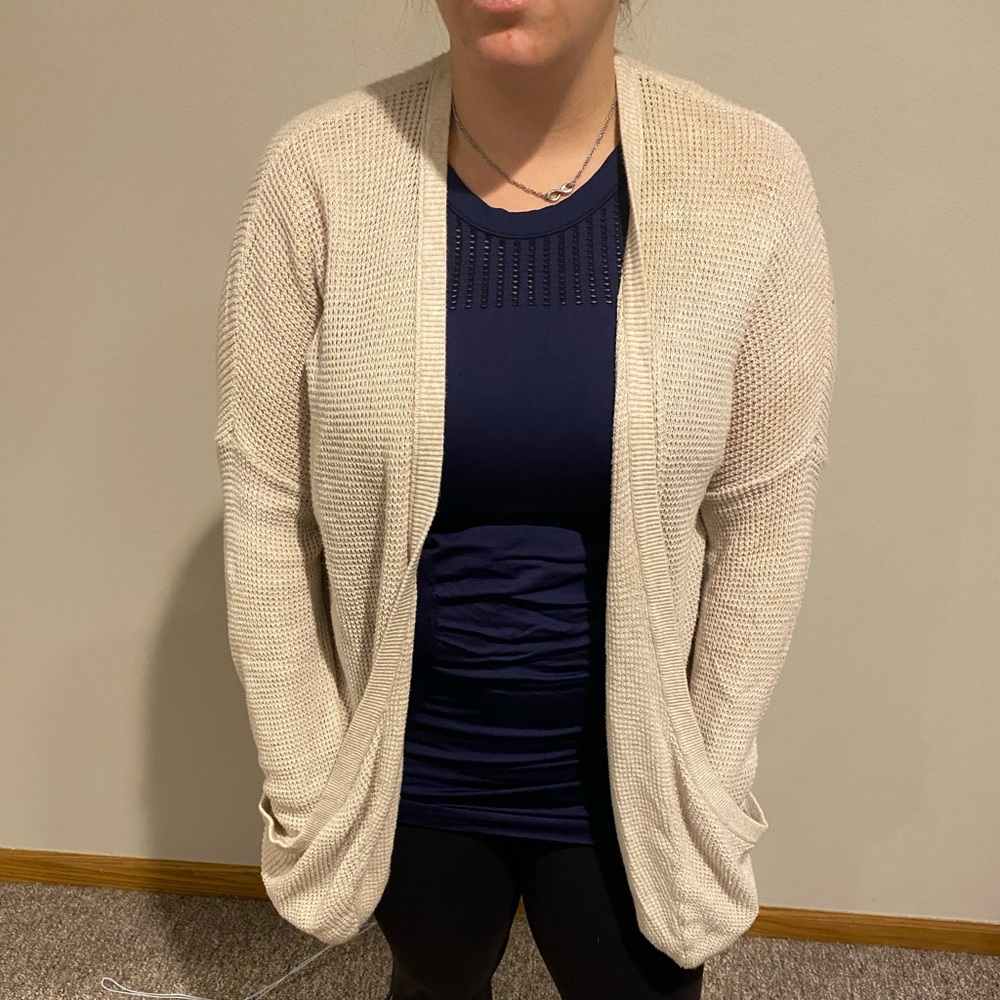 Tan / cream sweater